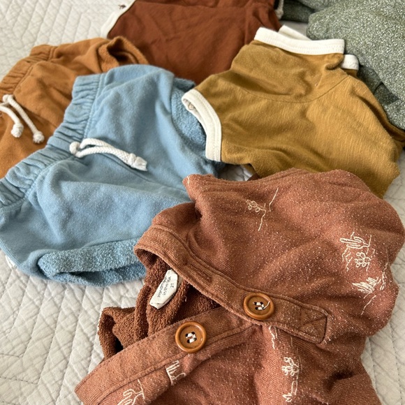 Childhoods bundle - Picture 5 of 5